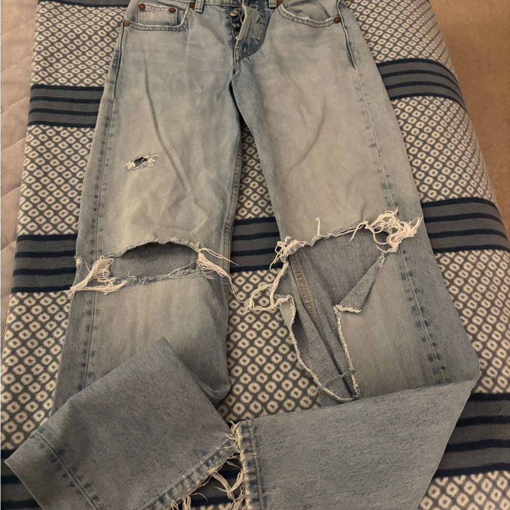 Zara super Distressed Denim Jeans size 0